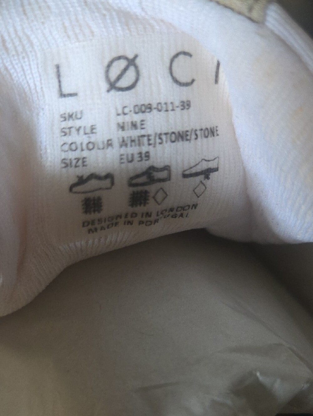 LOQ White Canvas Low-Top Sneakers with Gold Trim - Picture 6 of 11
